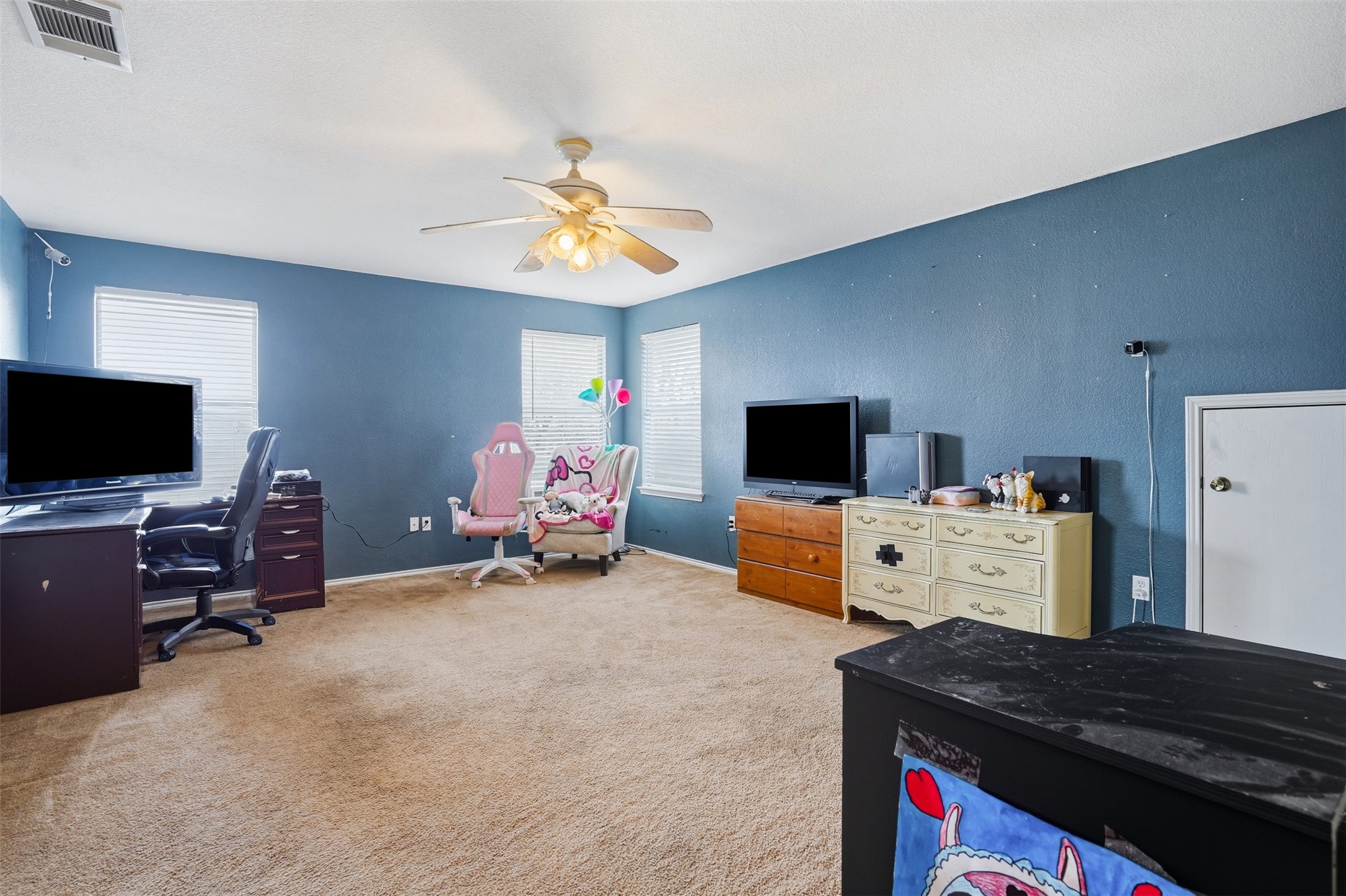 211 Jacinth Lane Granbury TX 76049