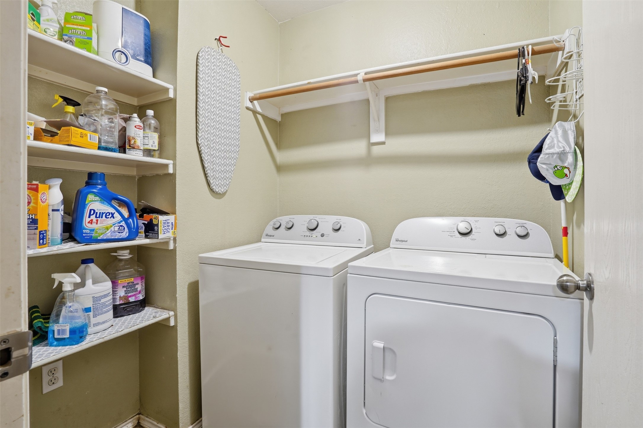 211 Jacinth Lane Granbury TX 76049