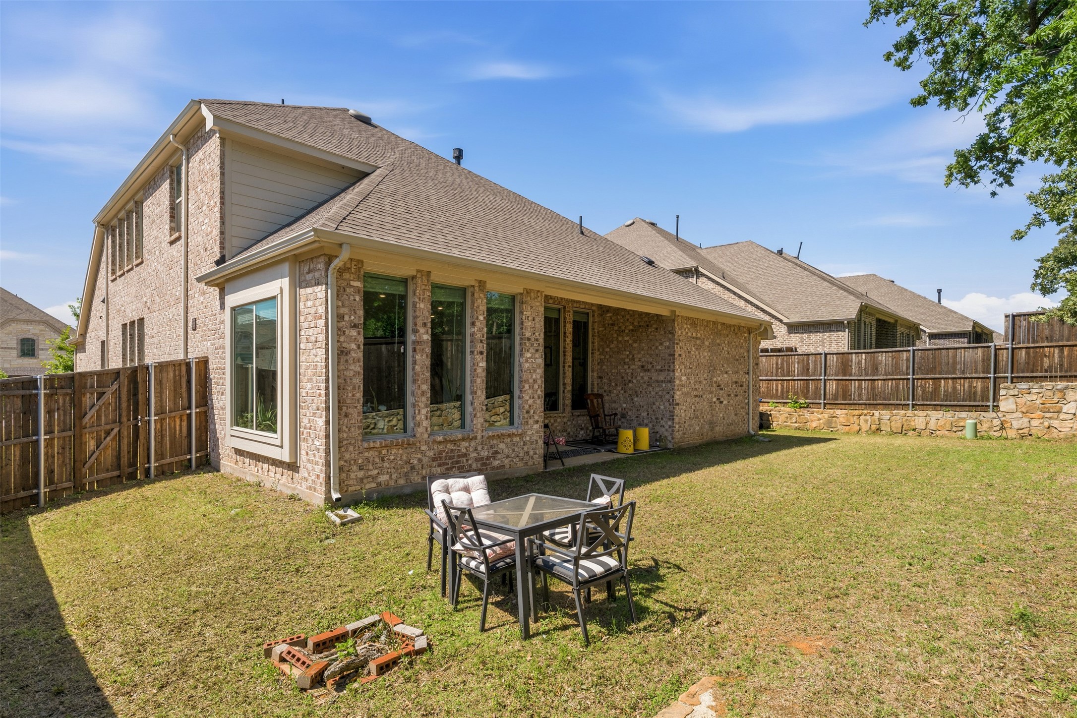 2204 Christopher Lane Euless TX 76040