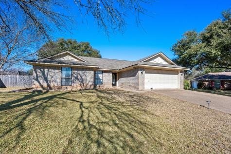 304 Cross Country Drive Hewitt TX 76643