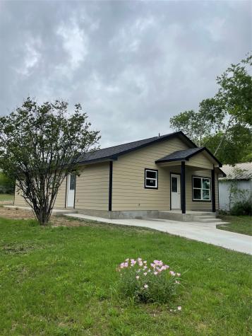 2515 Vine Street Brownwood TX 76801