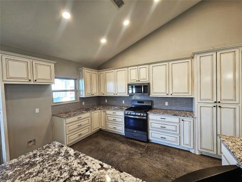 3703 Fm 39 N Mexia TX 76667