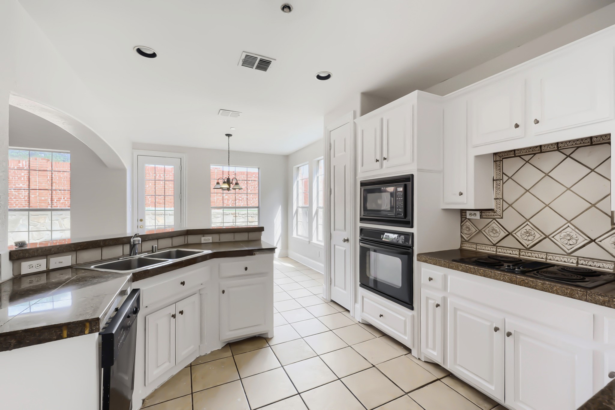 8115 Dogwood Lane Irving TX 75063