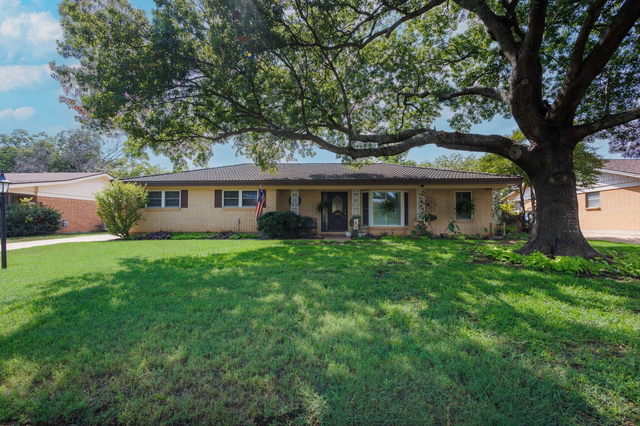 4000 Dawn Drive Benbrook TX 76116