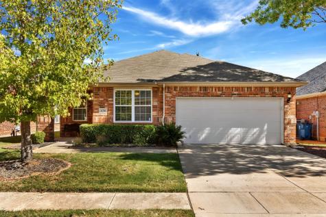 636 Montgomery Drive Lake Dallas TX 75065