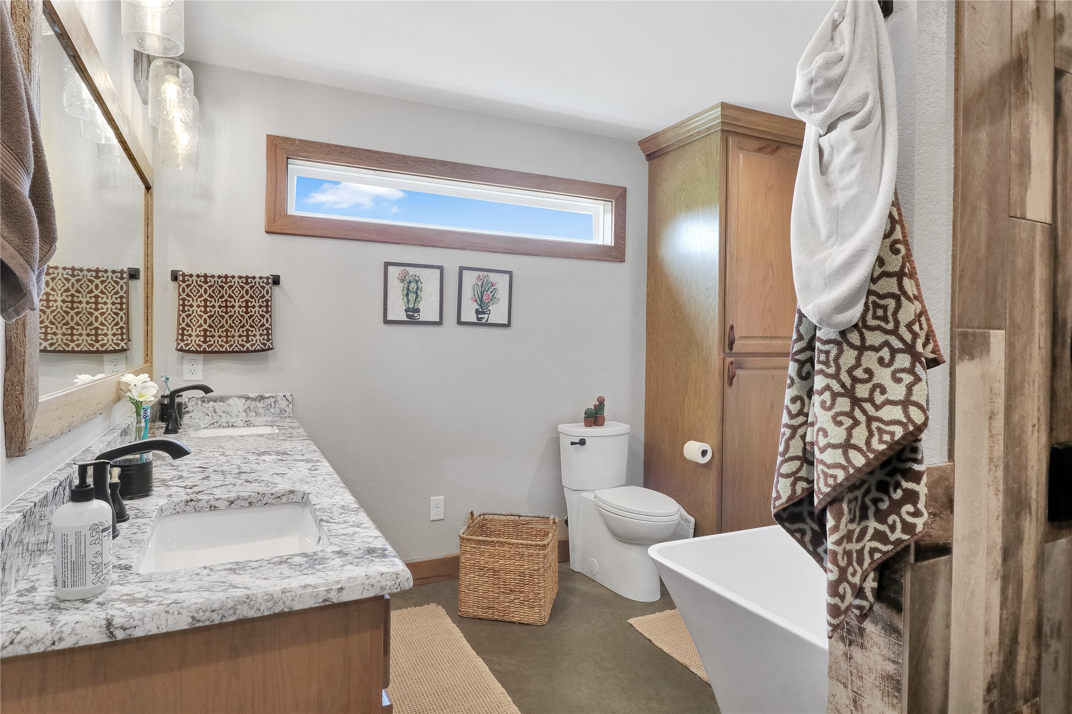 9102 County Road 3816 Athens TX 75752