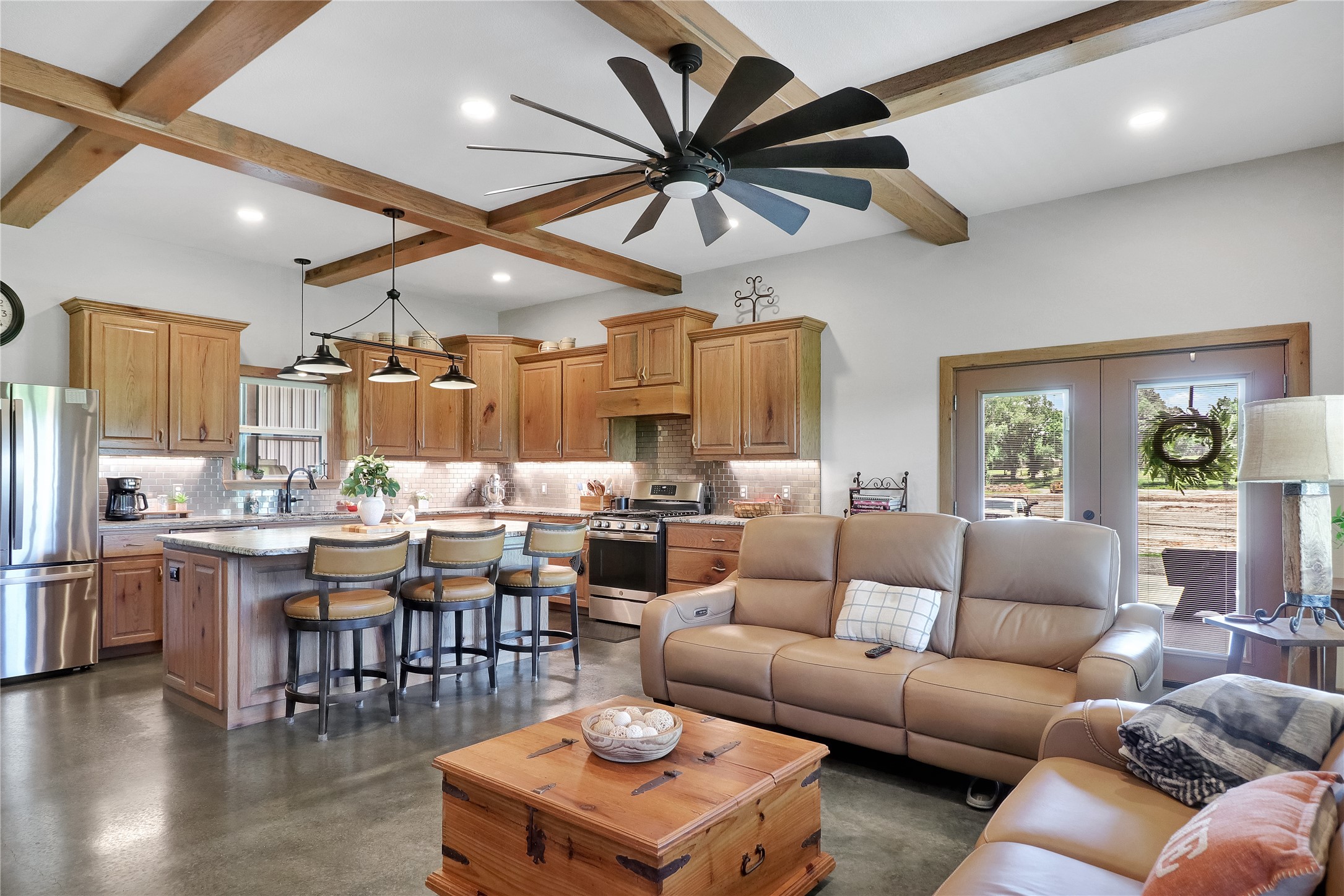 9102 County Road 3816 Athens TX 75752
