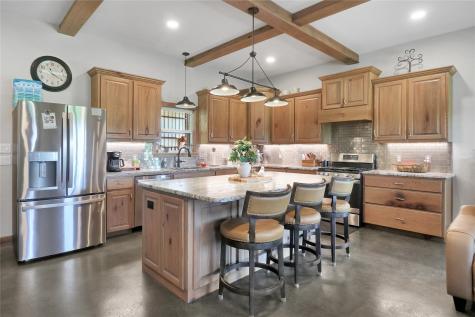 9102 County Road 3816 Athens TX 75752