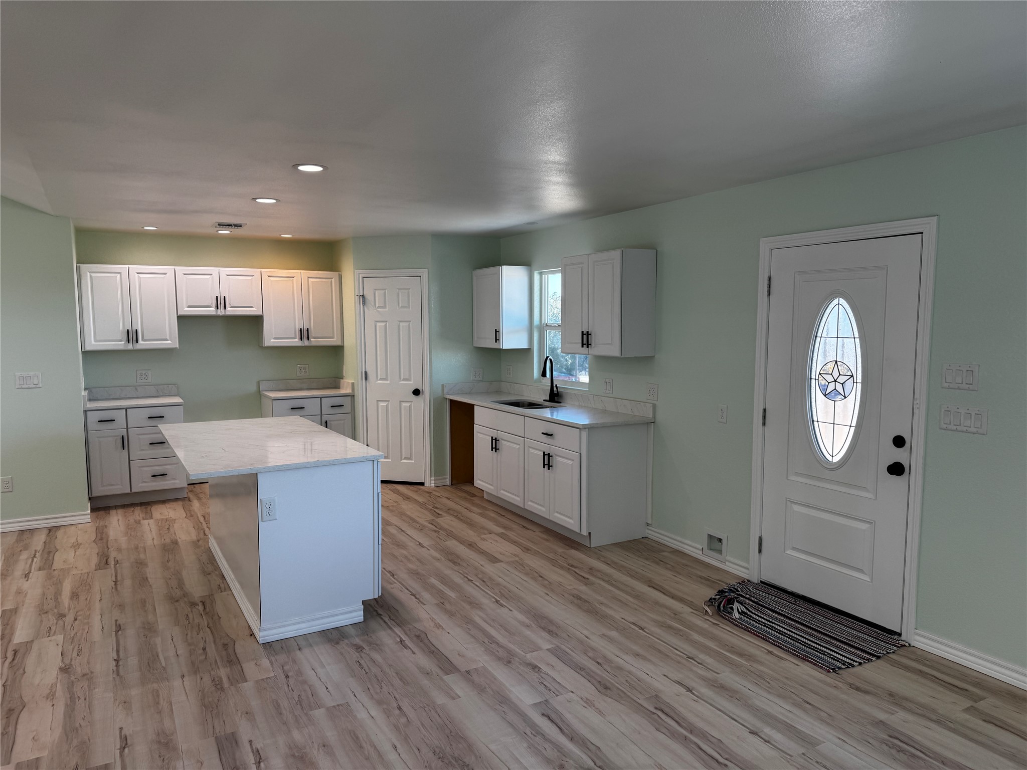 530 Lois Circle Granbury TX 76049