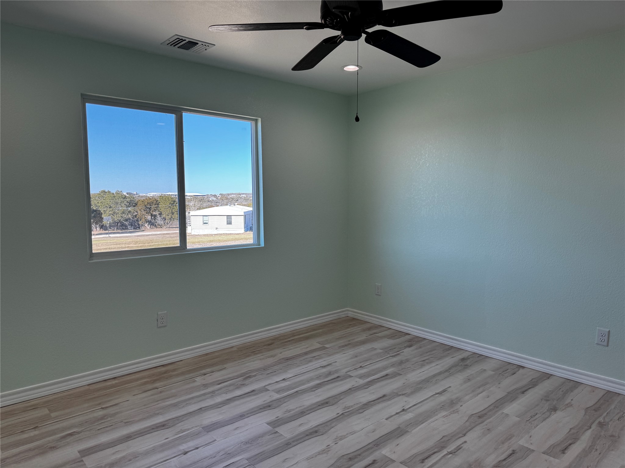 530 Lois Circle Granbury TX 76049