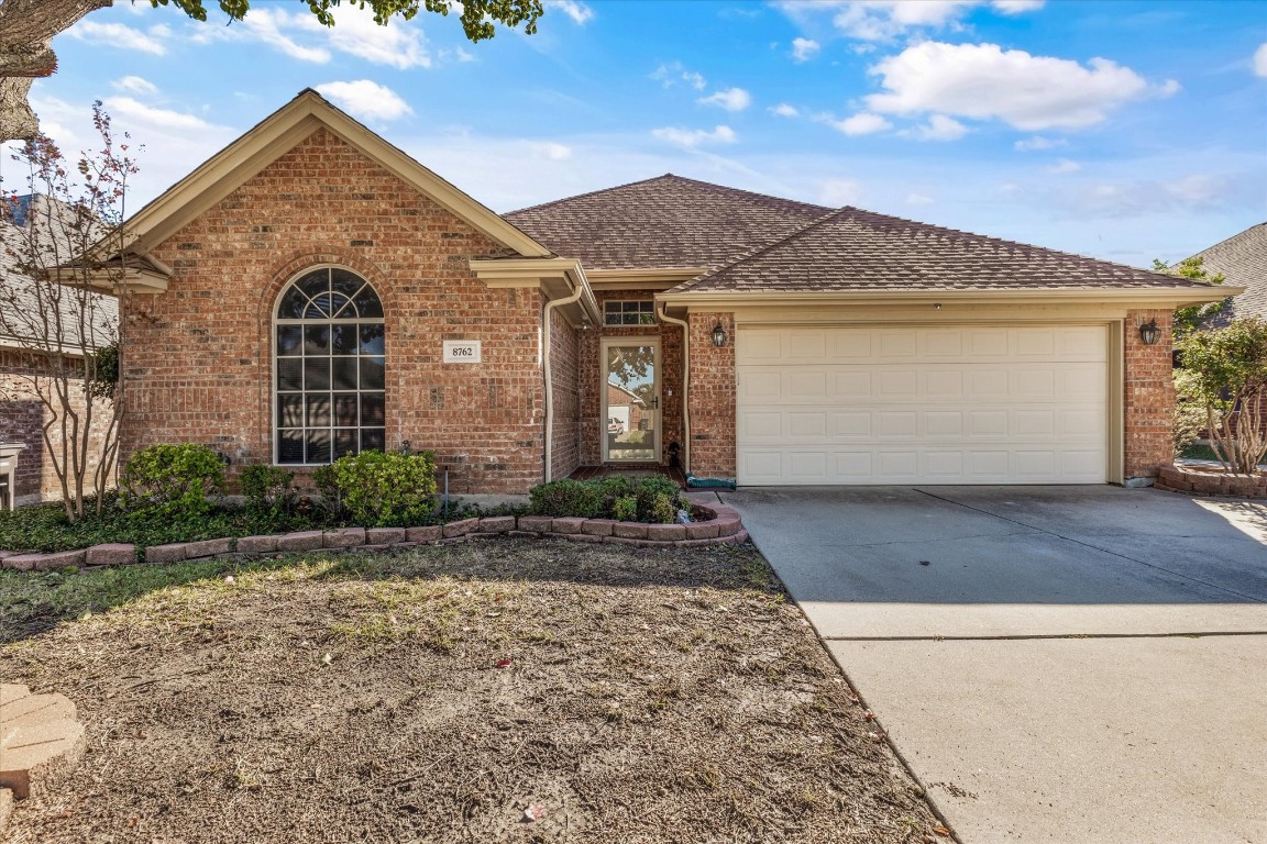 8762 Saranac Trail Fort Worth TX 76118