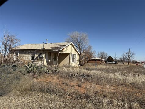 386 County Road 812 Sylvester TX 79560