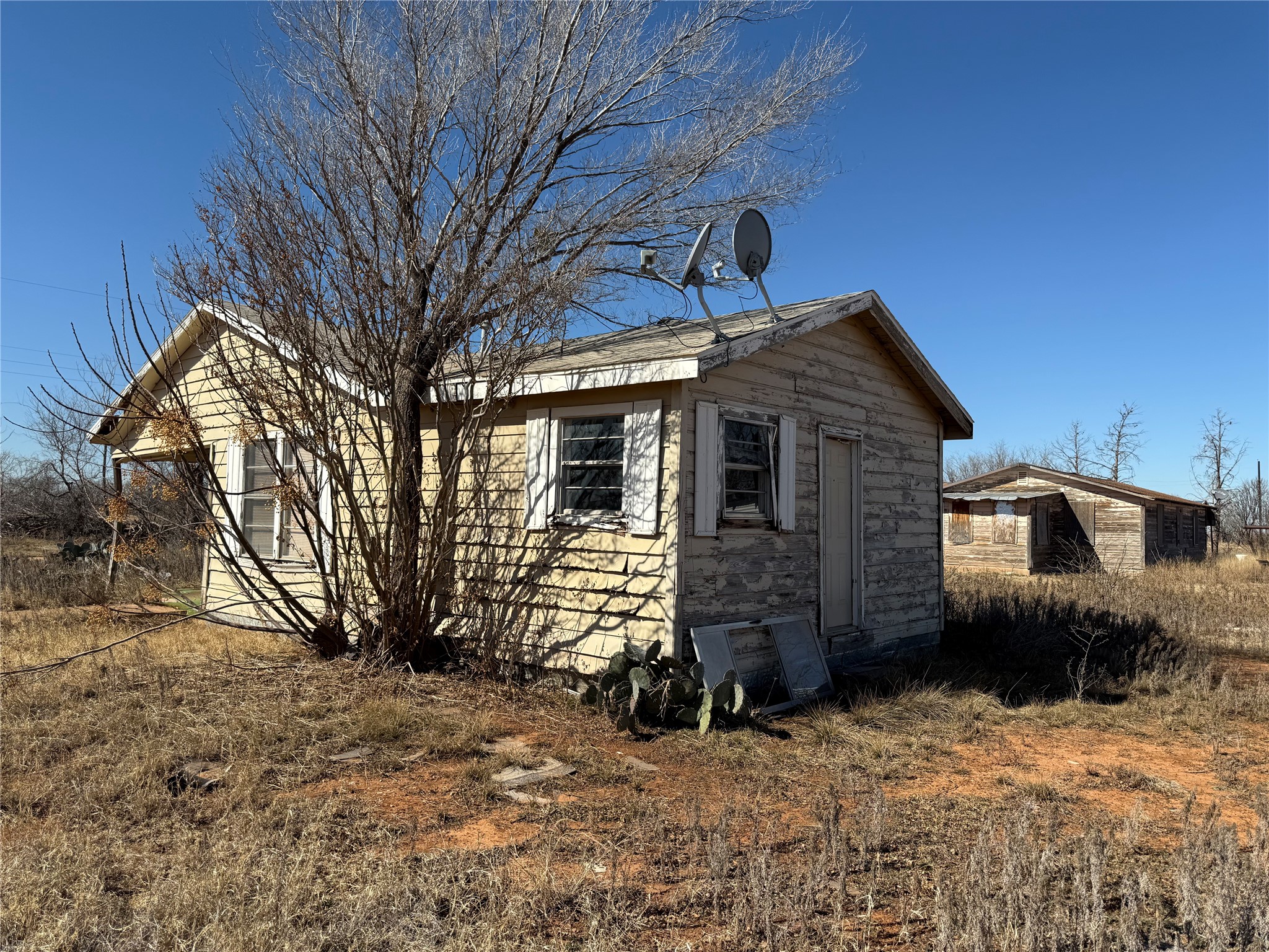 386 County Road 812 Sylvester TX 79560