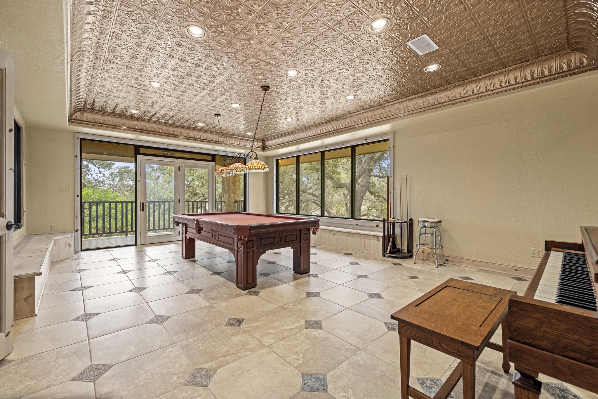 694 Scenic Circle Pipe Creek TX 78063
