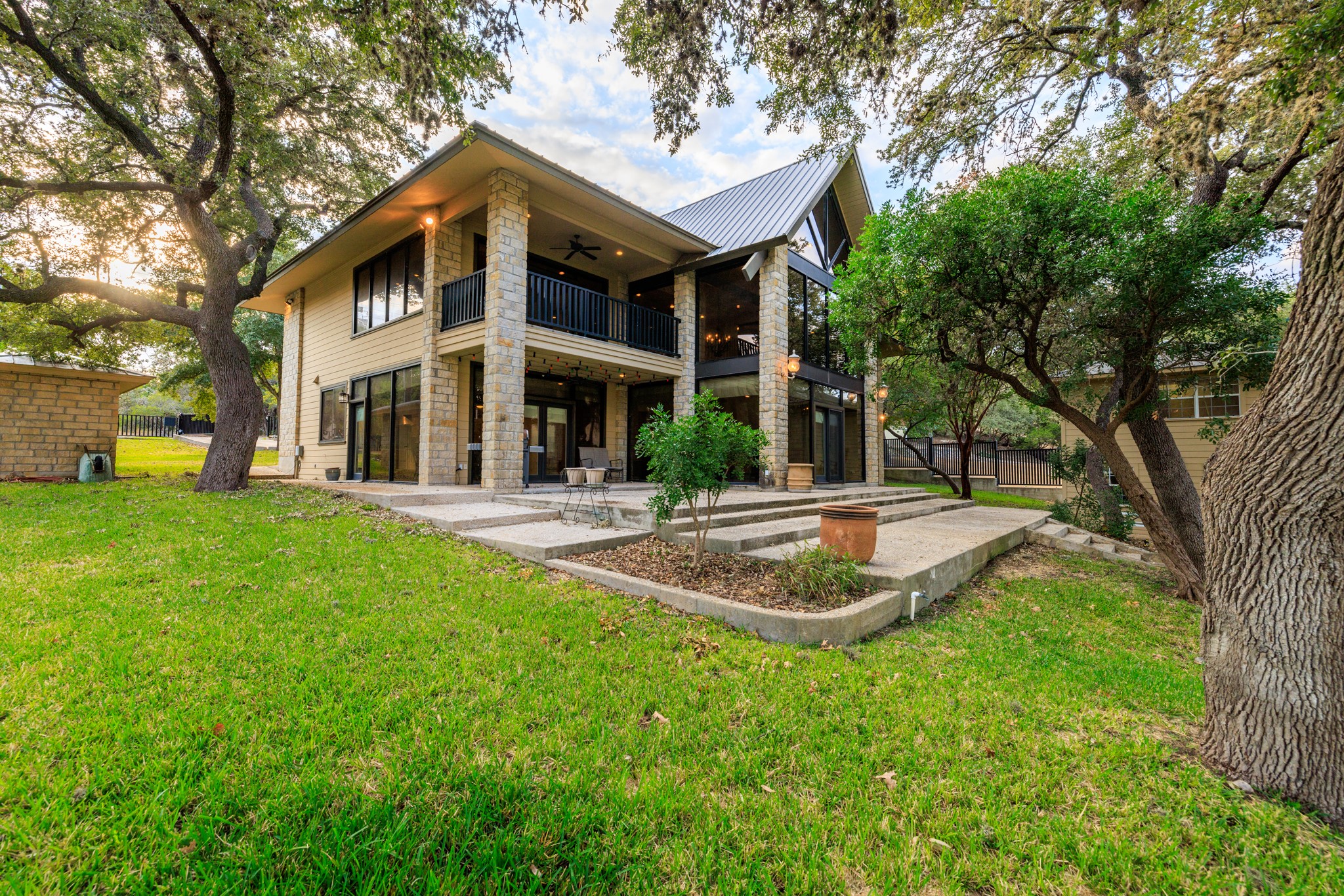 694 Scenic Circle Pipe Creek TX 78063