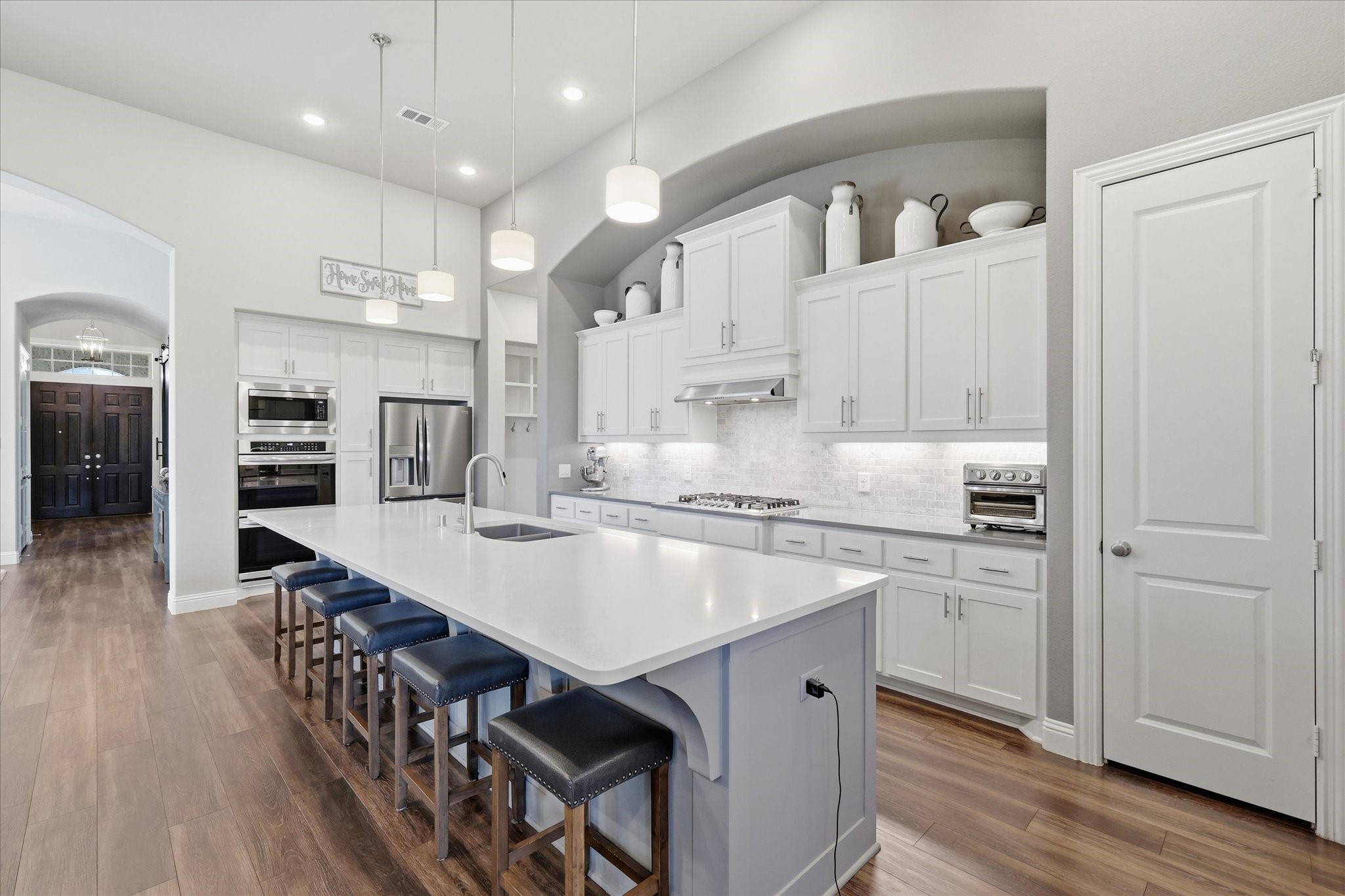 1208 Armadillo Trail Lantana TX 76226