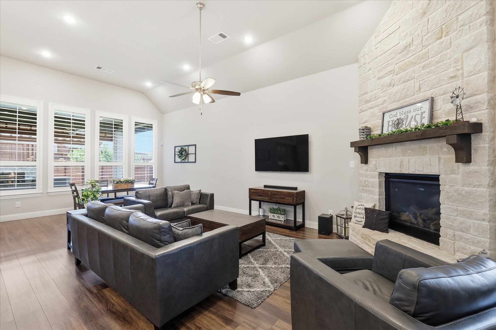1208 Armadillo Trail Lantana TX 76226