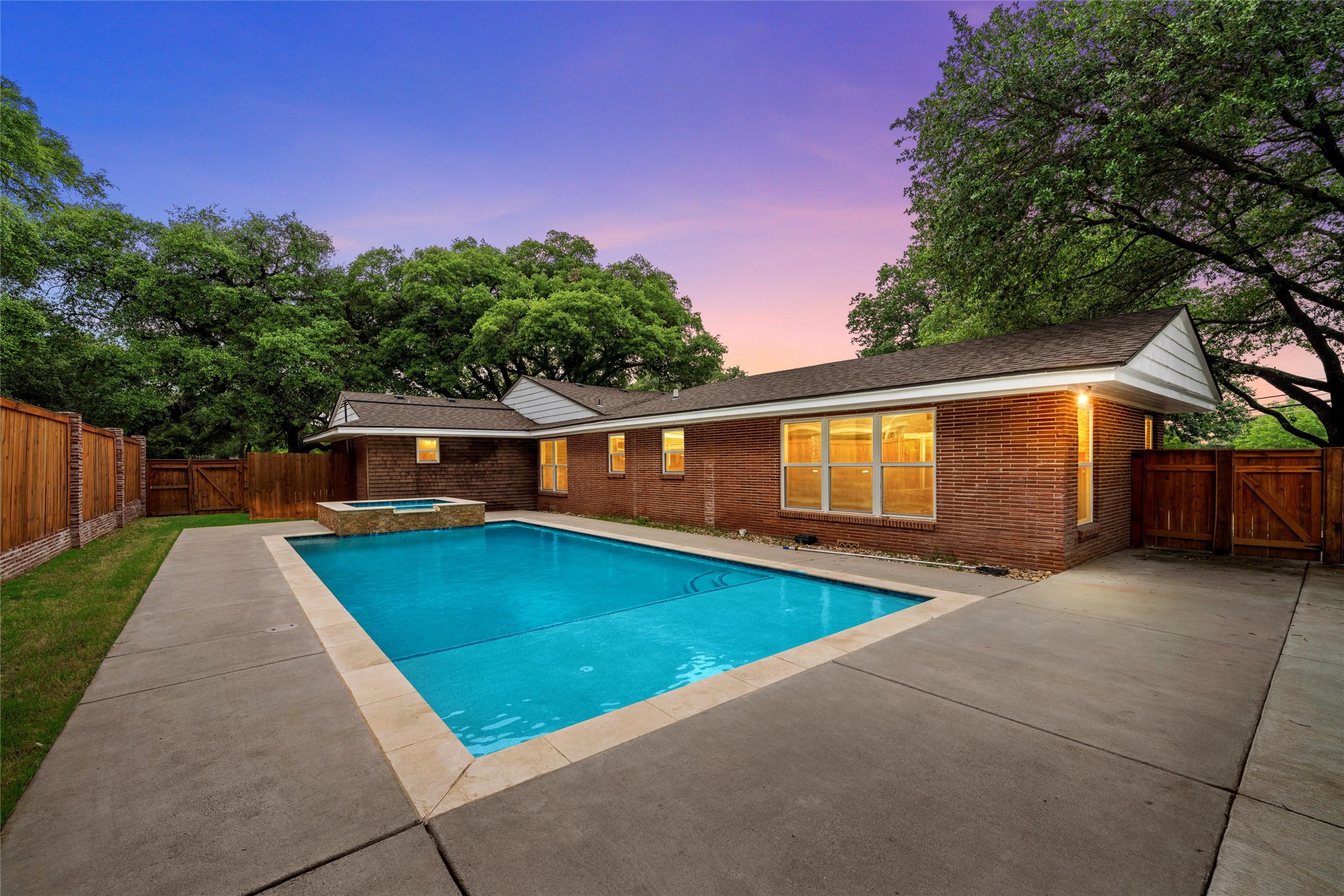 2625 Old Oaks Drive Waco TX 76710