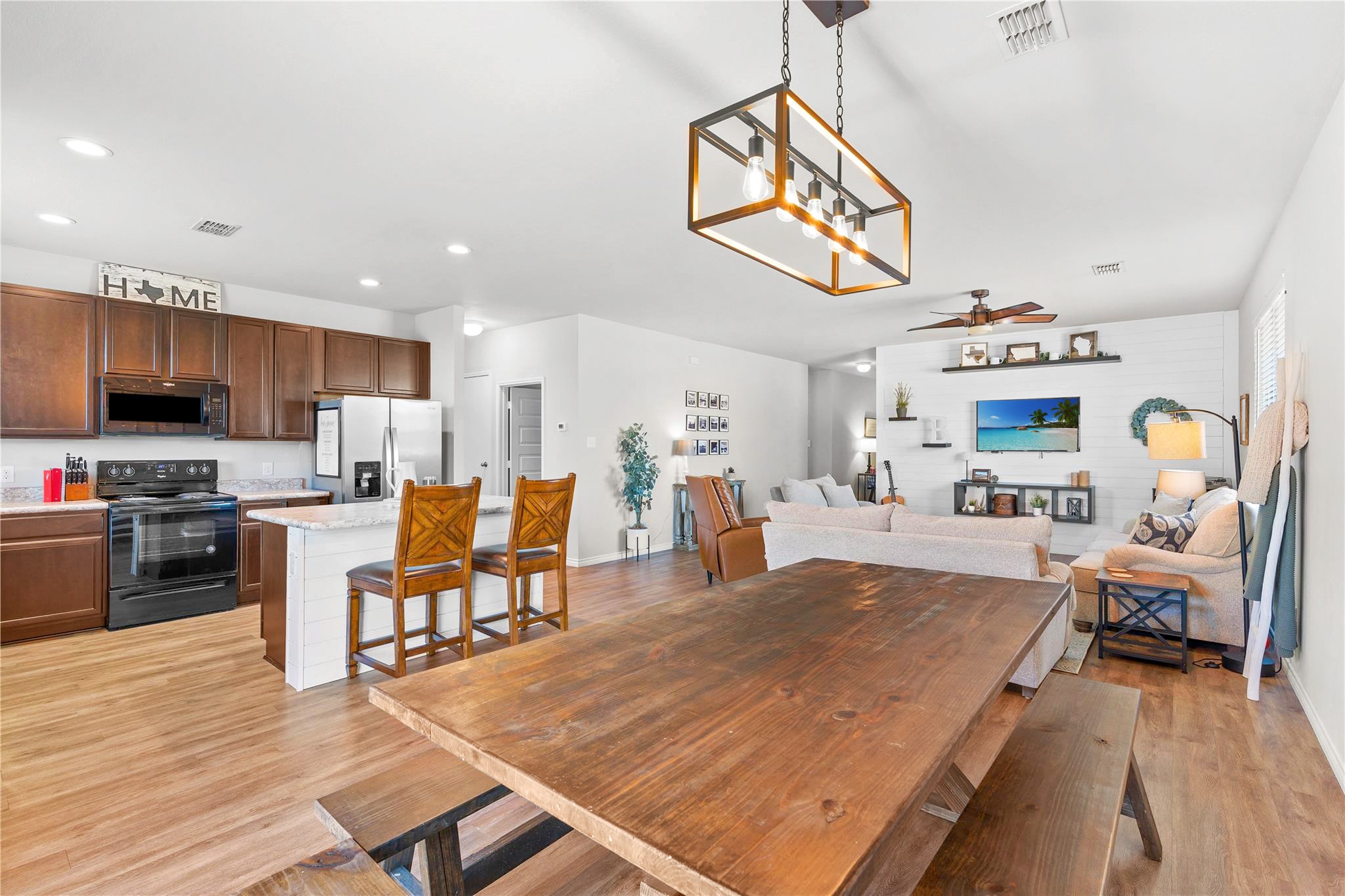 1061 Stanridge Lane Van Alstyne TX 75495