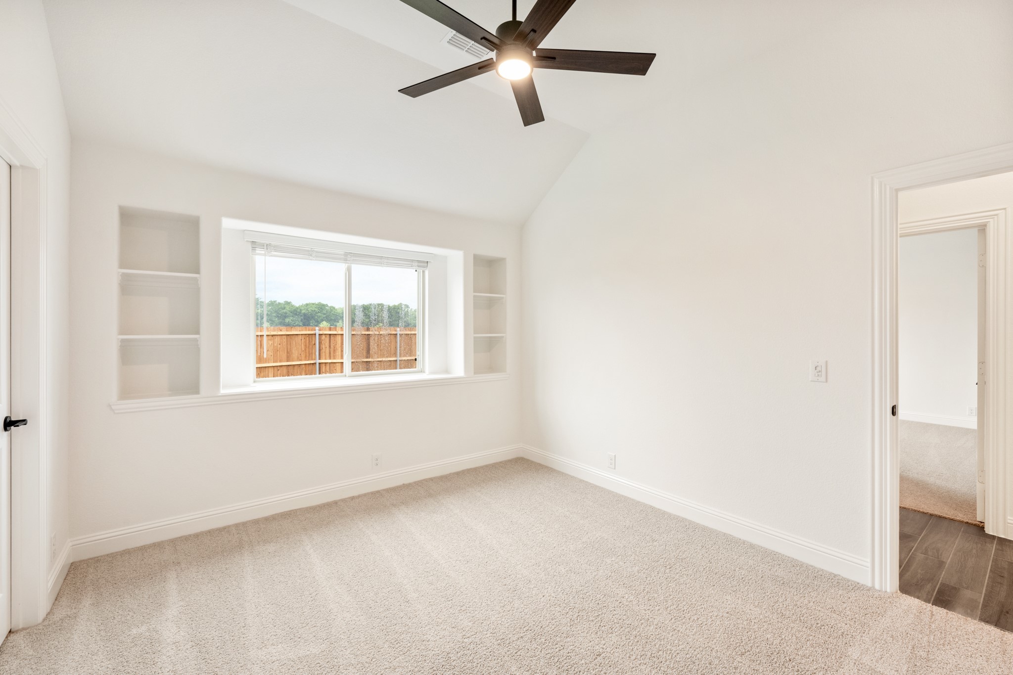 409 Loftsmoor Lane Red Oak TX 75154