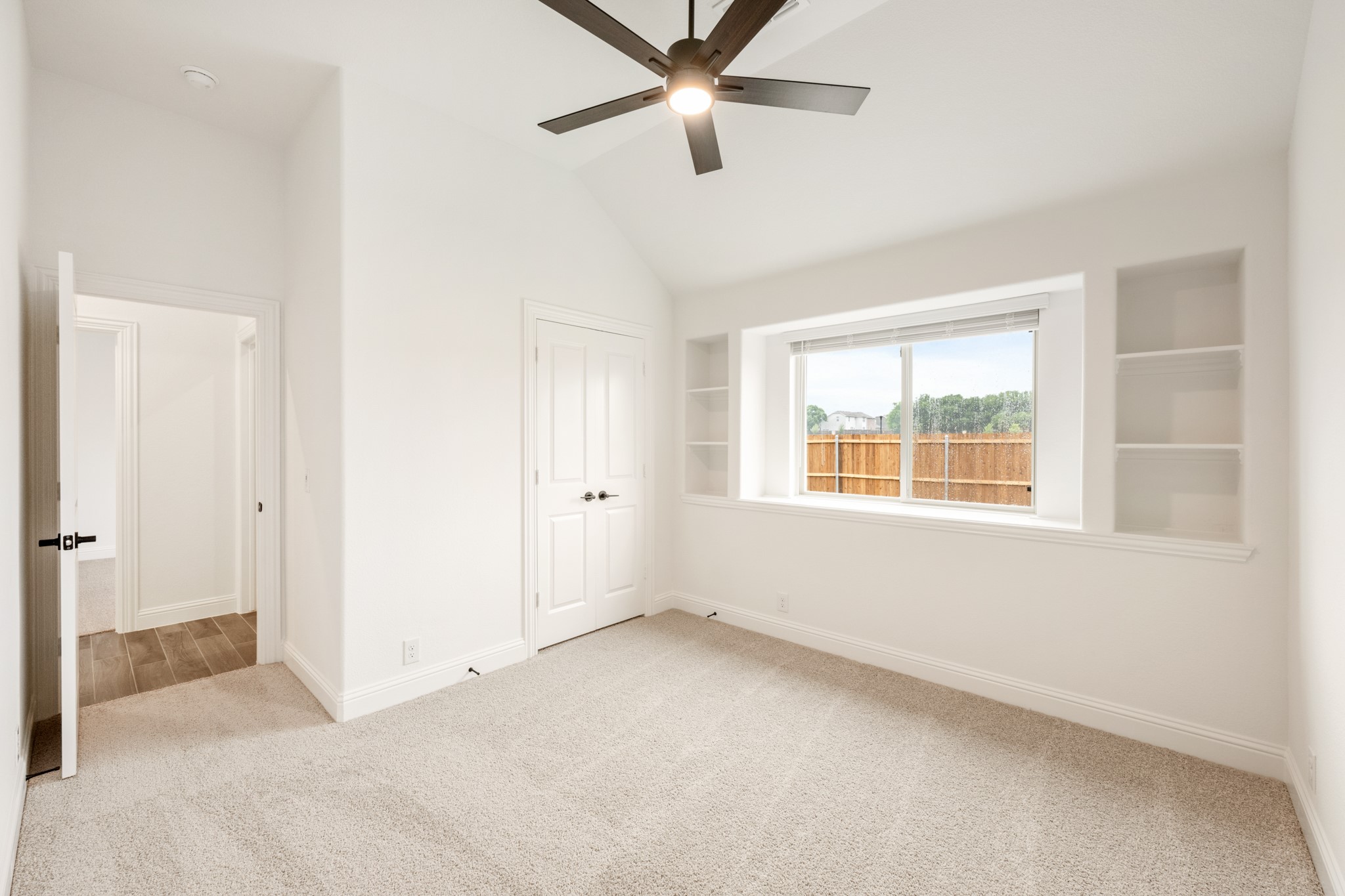 409 Loftsmoor Lane Red Oak TX 75154