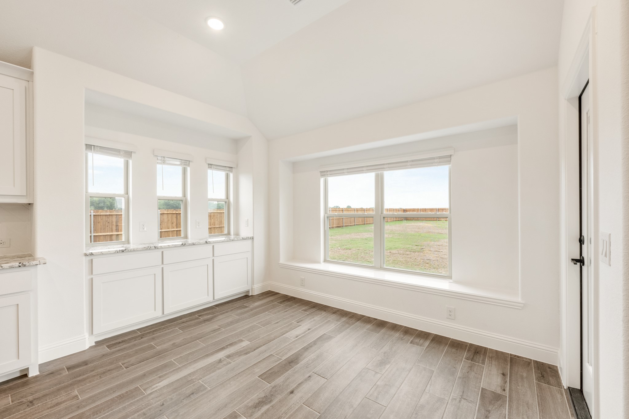 409 Loftsmoor Lane Red Oak TX 75154