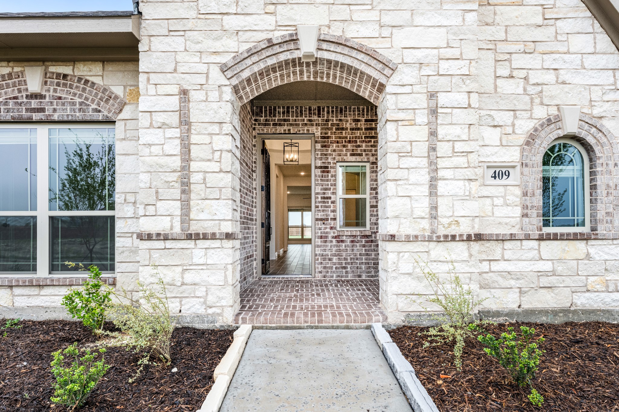 409 Loftsmoor Lane Red Oak TX 75154