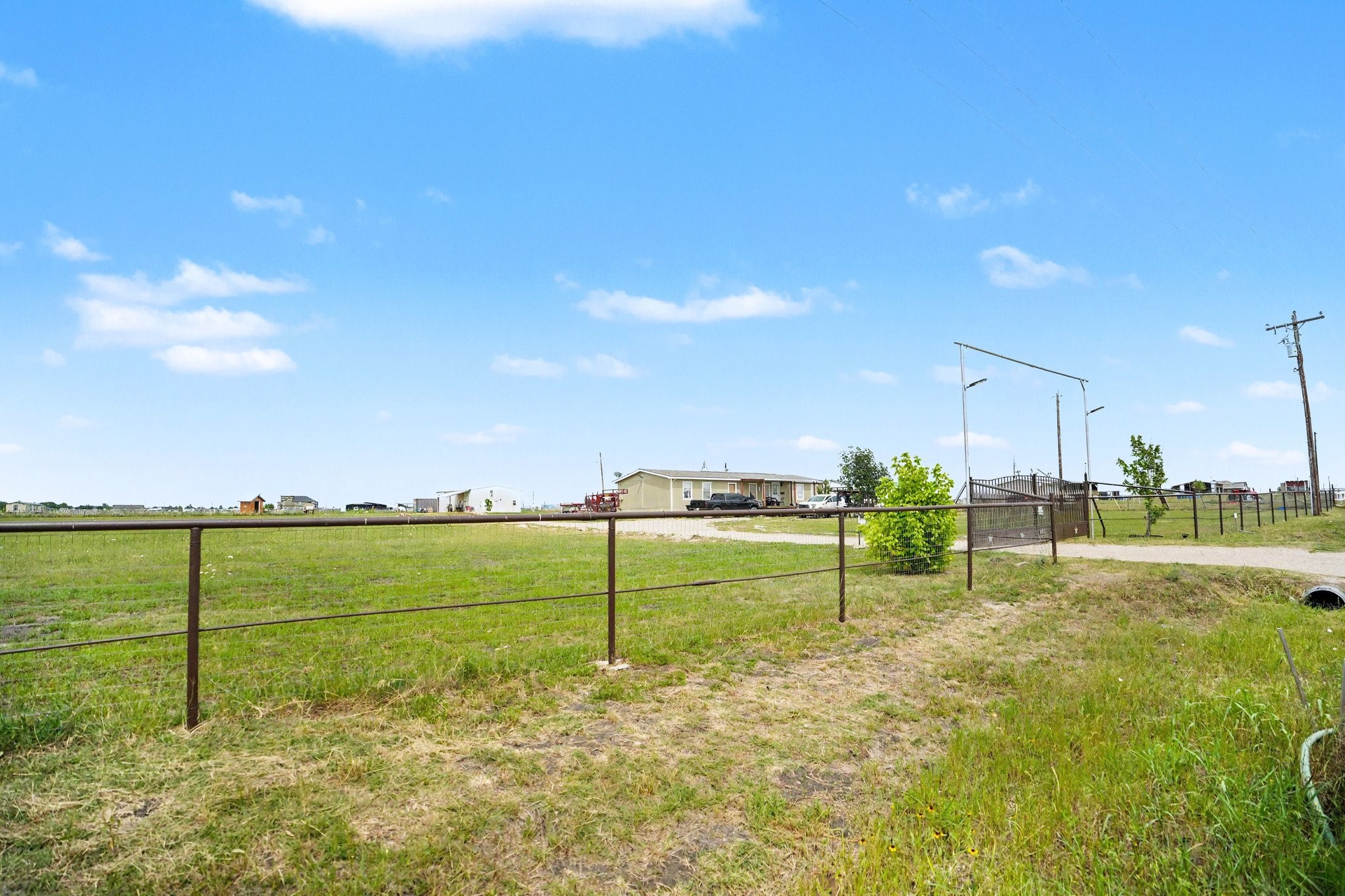4780 County Road 4101 Kaufman TX 75142