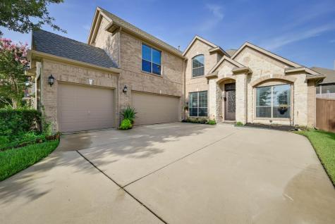 908 Monticello Drive Burleson TX 76028