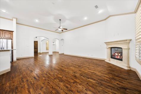 6814 Springwood Lane Garland TX 75044