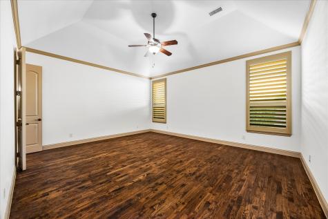 6814 Springwood Lane Garland TX 75044