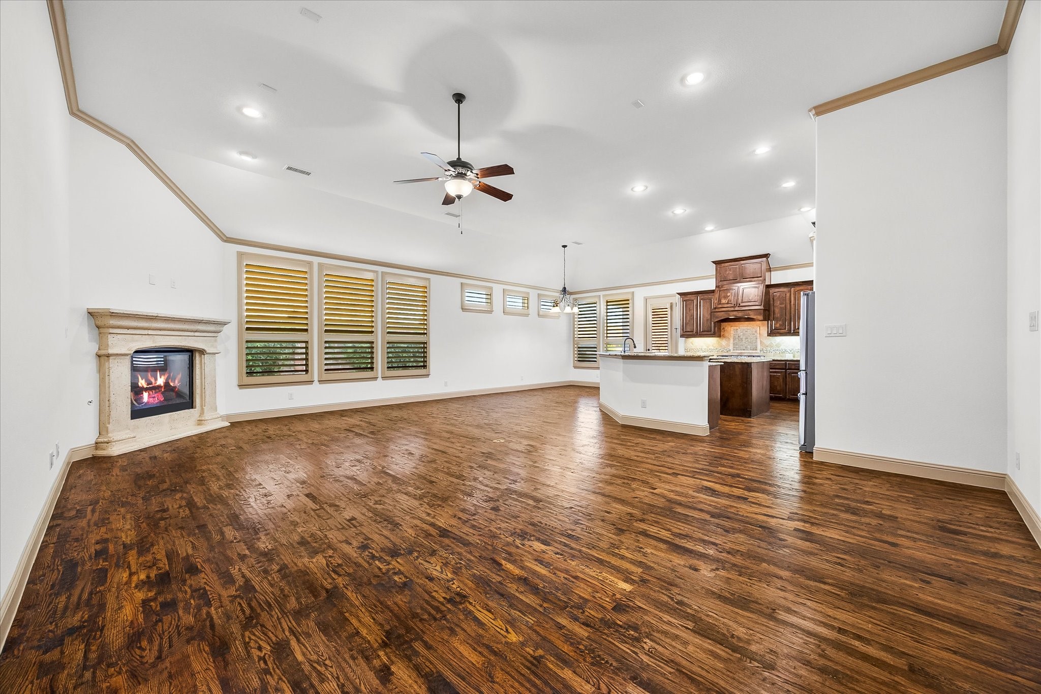 6814 Springwood Lane Garland TX 75044