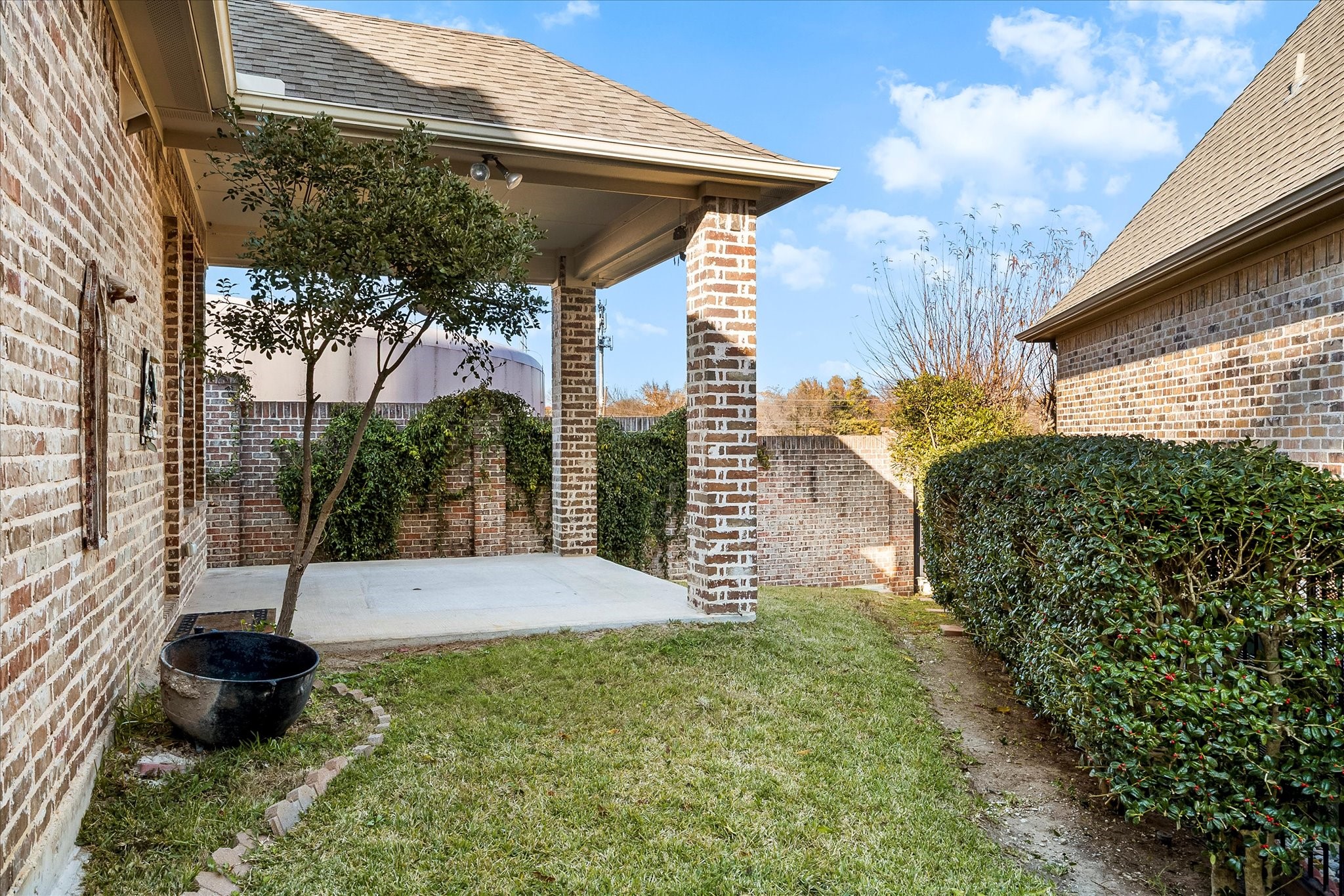 6814 Springwood Lane Garland TX 75044