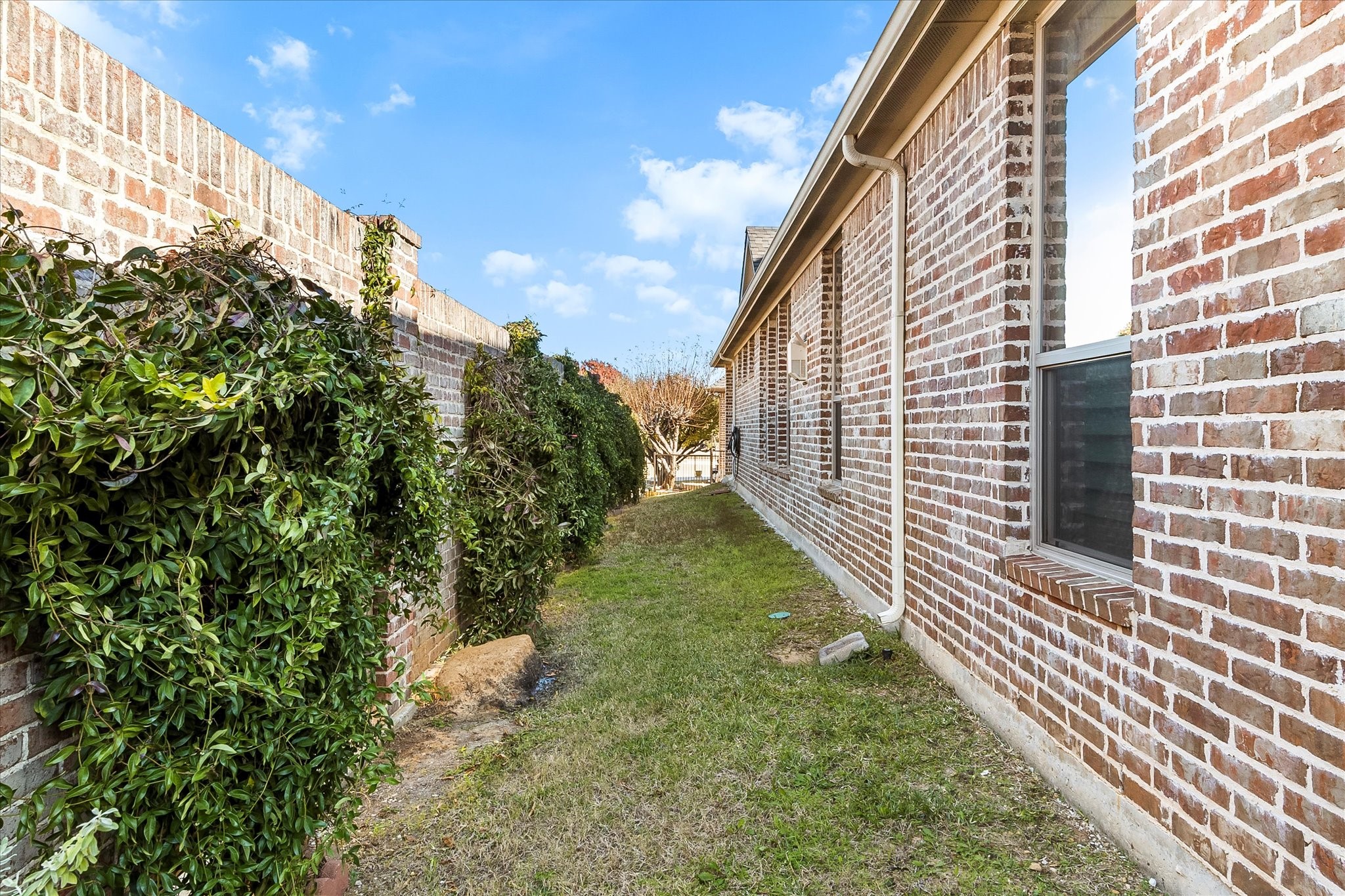 6814 Springwood Lane Garland TX 75044