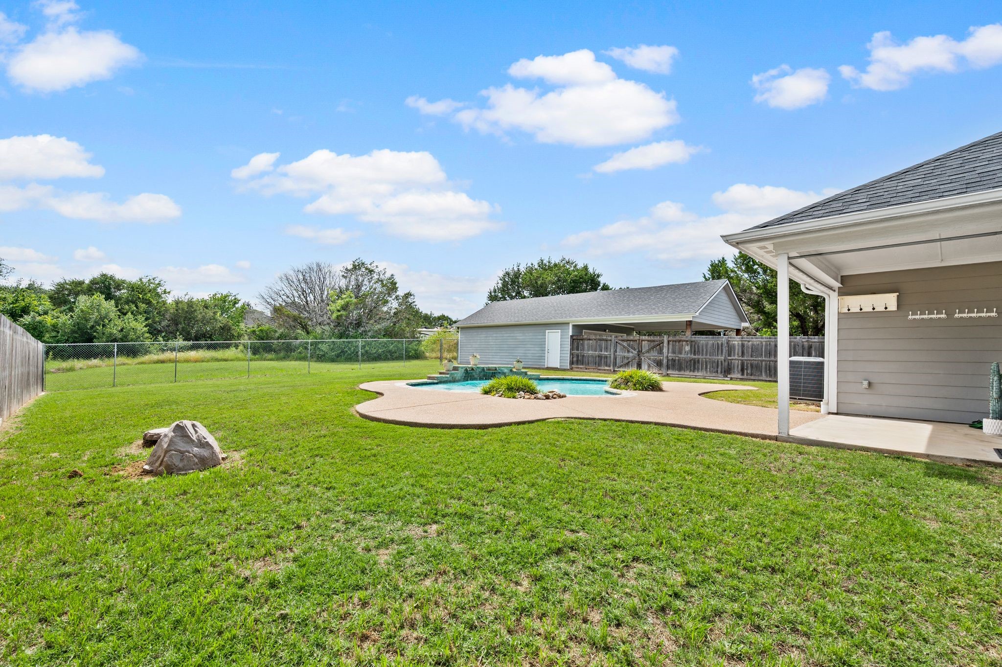 4000 Goliad Drive Granbury TX 76048