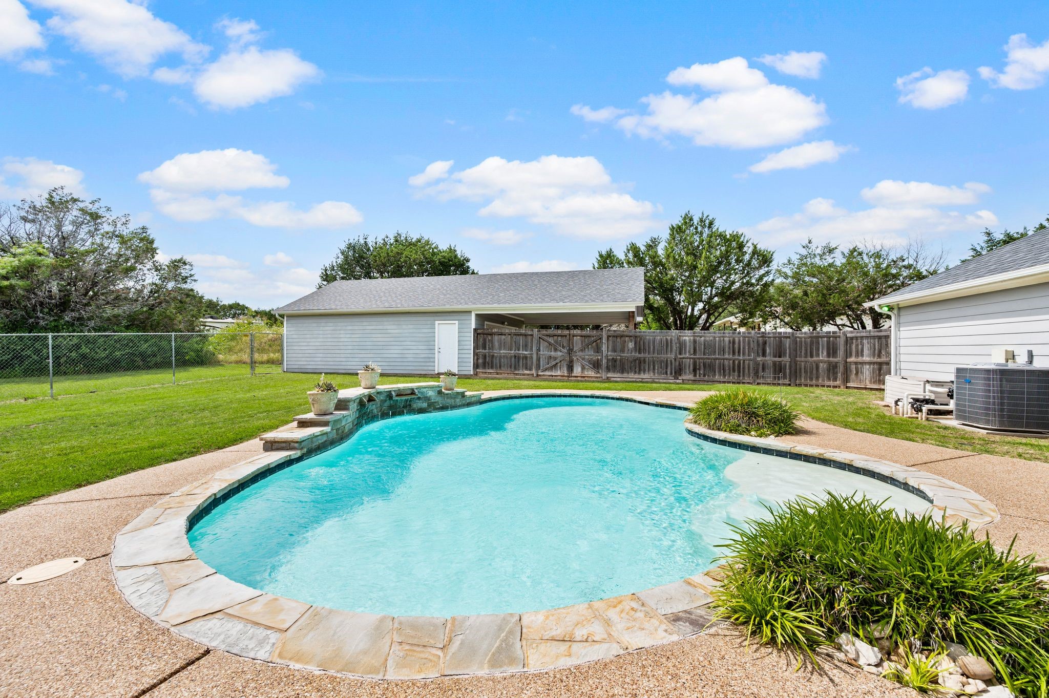 4000 Goliad Drive Granbury TX 76048