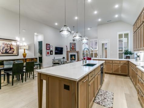 4004 Fall Aster Way Aubrey TX 76227