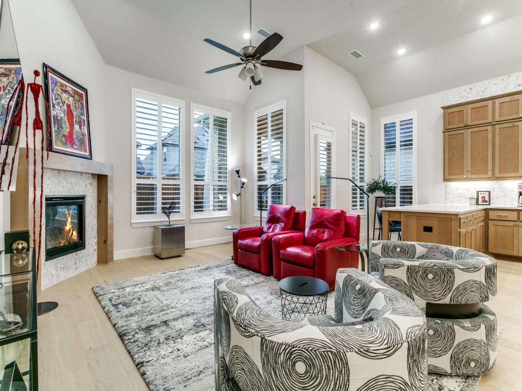 4004 Fall Aster Way Aubrey TX 76227