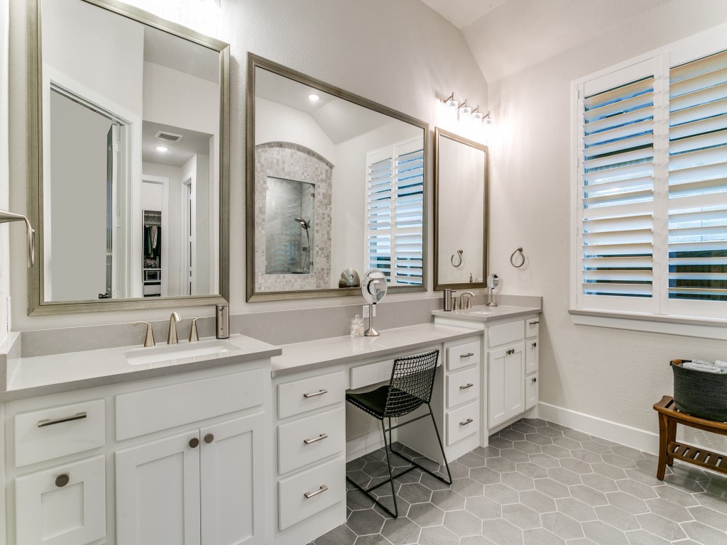 4004 Fall Aster Way Aubrey TX 76227