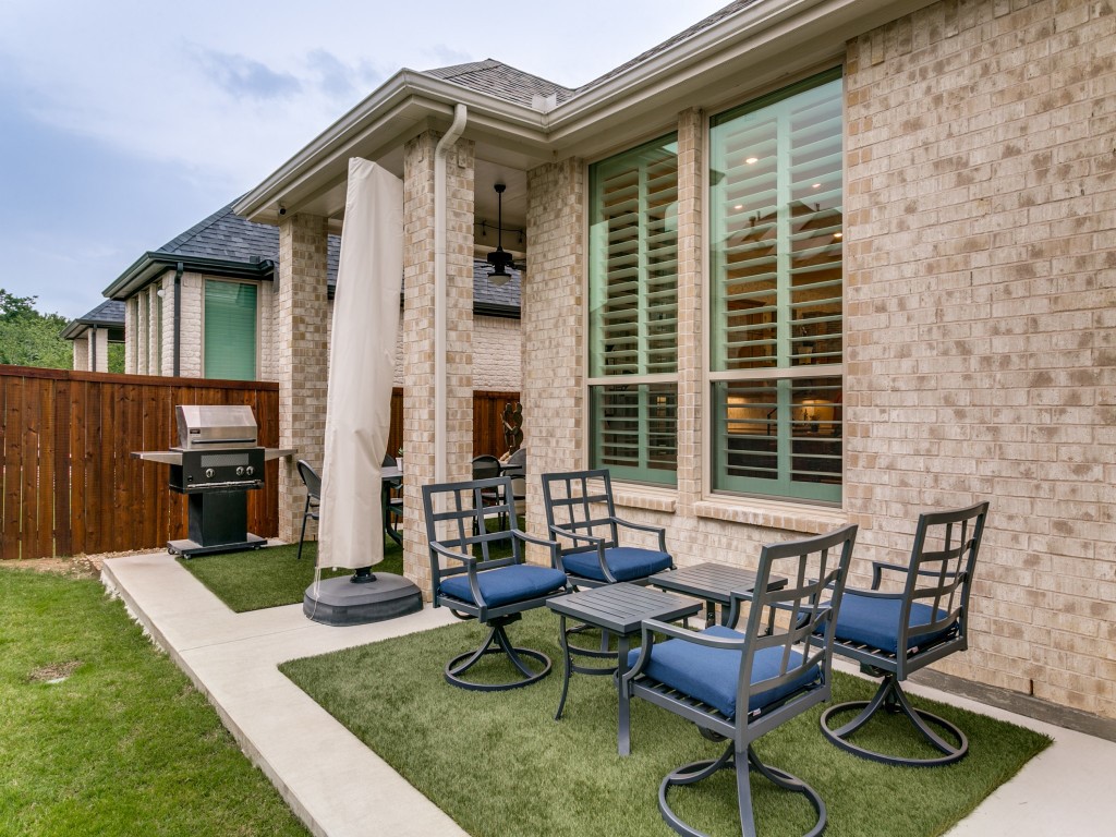 4004 Fall Aster Way Aubrey TX 76227