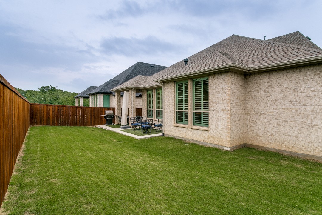 4004 Fall Aster Way Aubrey TX 76227
