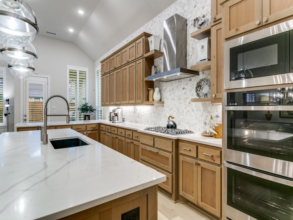 4004 Fall Aster Way Aubrey TX 76227