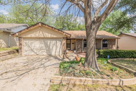 1030 SE 3rd Street Grand Prairie TX 75051