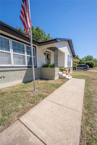 1107 N 63rd Street Waco TX 76710