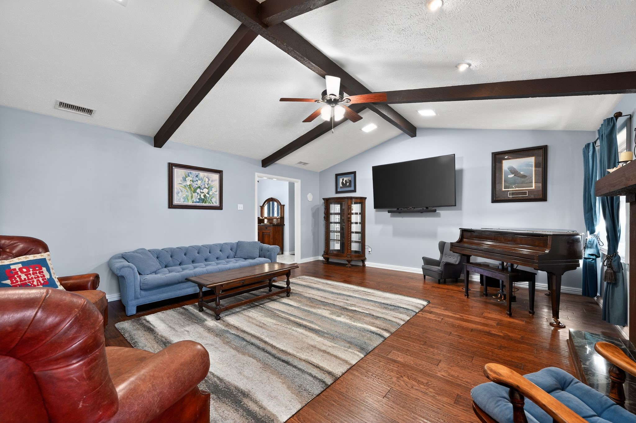 212 Edgewood Drive Highland Village TX 75077