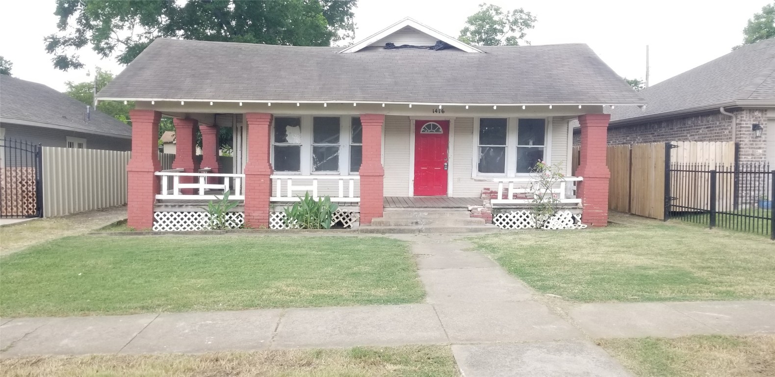 1416 E Allen Avenue Fort Worth TX 76104