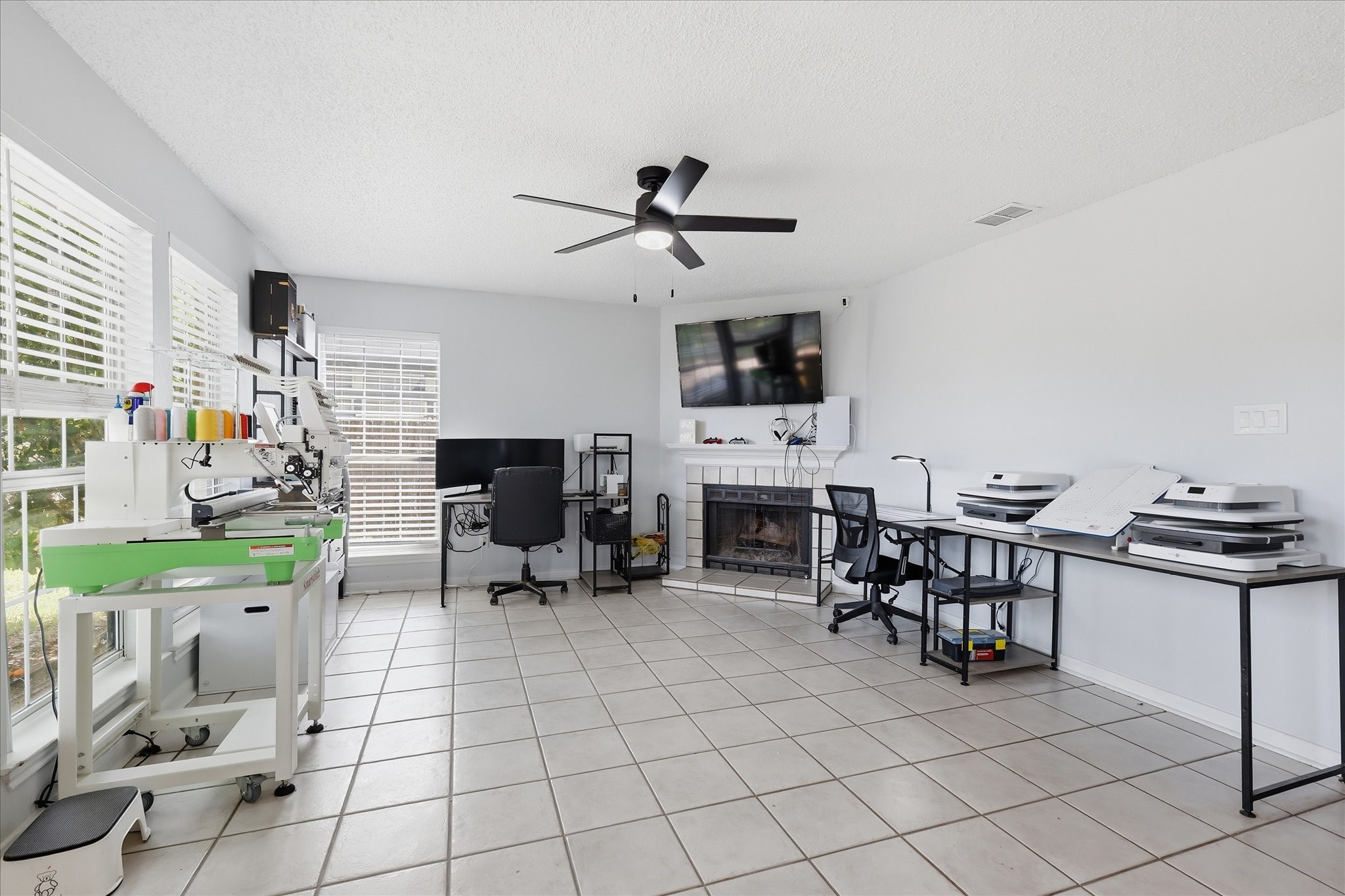 2211 Cromwell Drive Arlington TX 76018