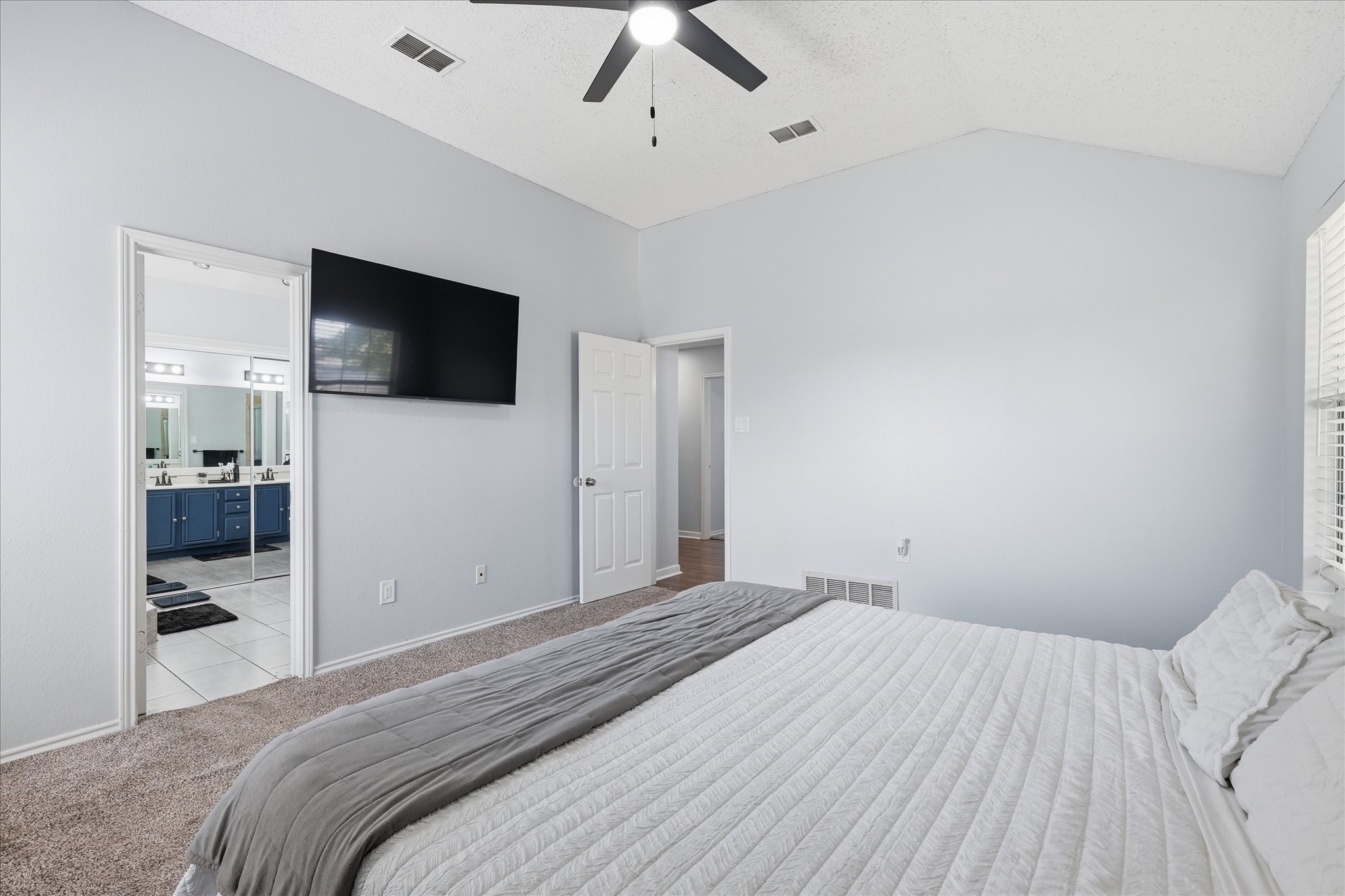 2211 Cromwell Drive Arlington TX 76018