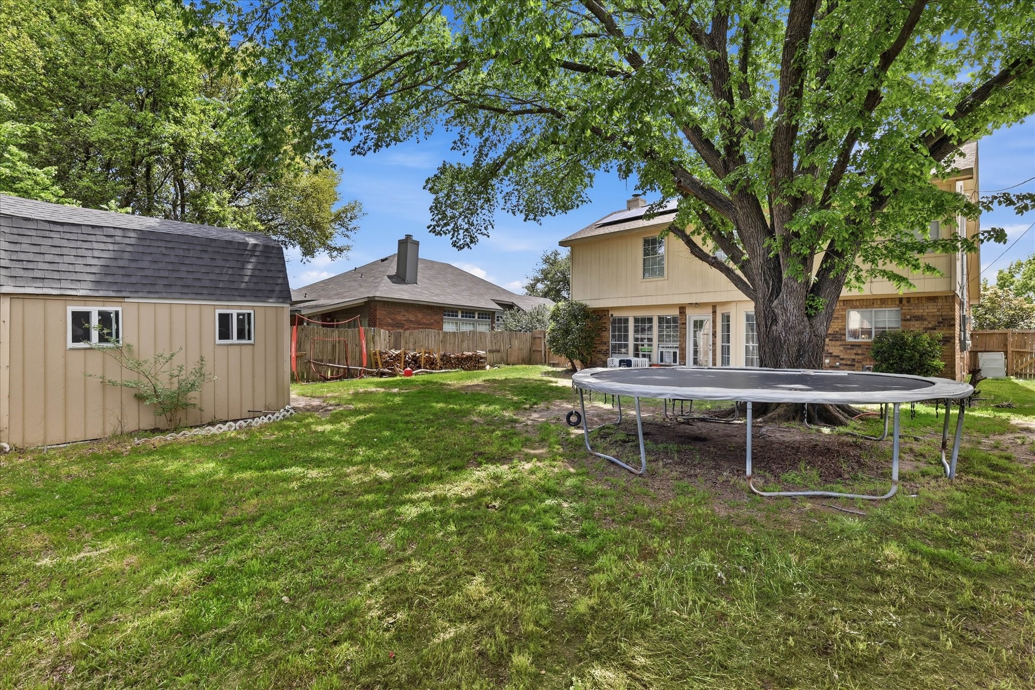 2211 Cromwell Drive Arlington TX 76018