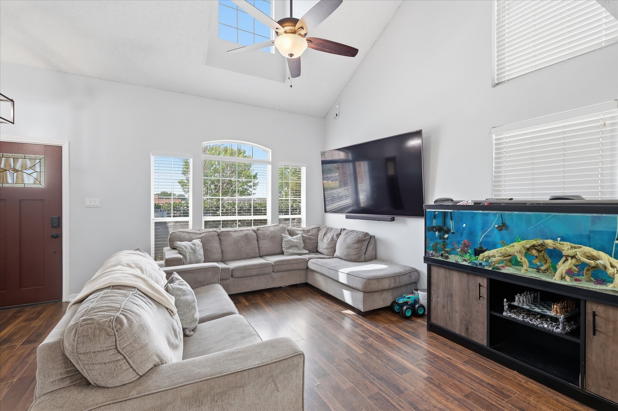 2211 Cromwell Drive Arlington TX 76018